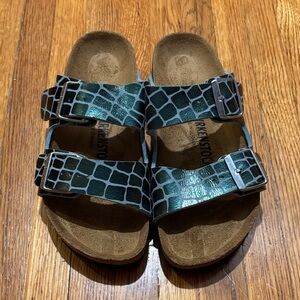 Birkenstock Arizona Gator Scale Green Birko-Flor Narrow Womens US 7 WD